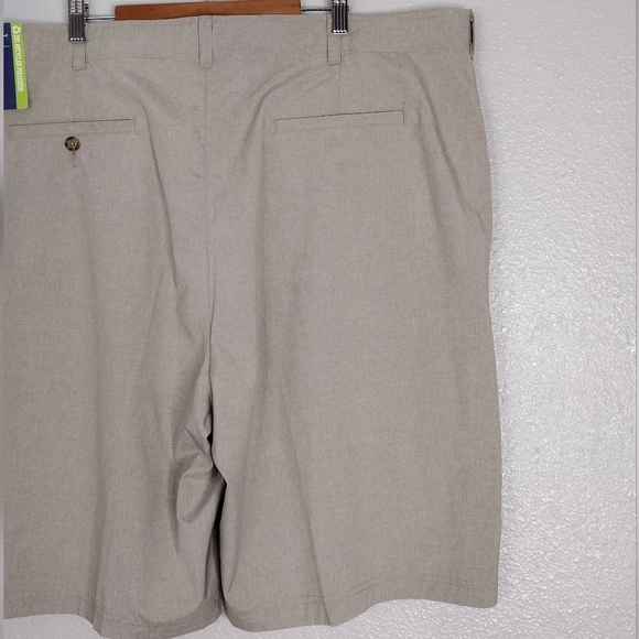 NWT Ben Hogan Khaki Performance Stretch Flat Front Classic Athletic Golf Shorts - Picture 6 of 13